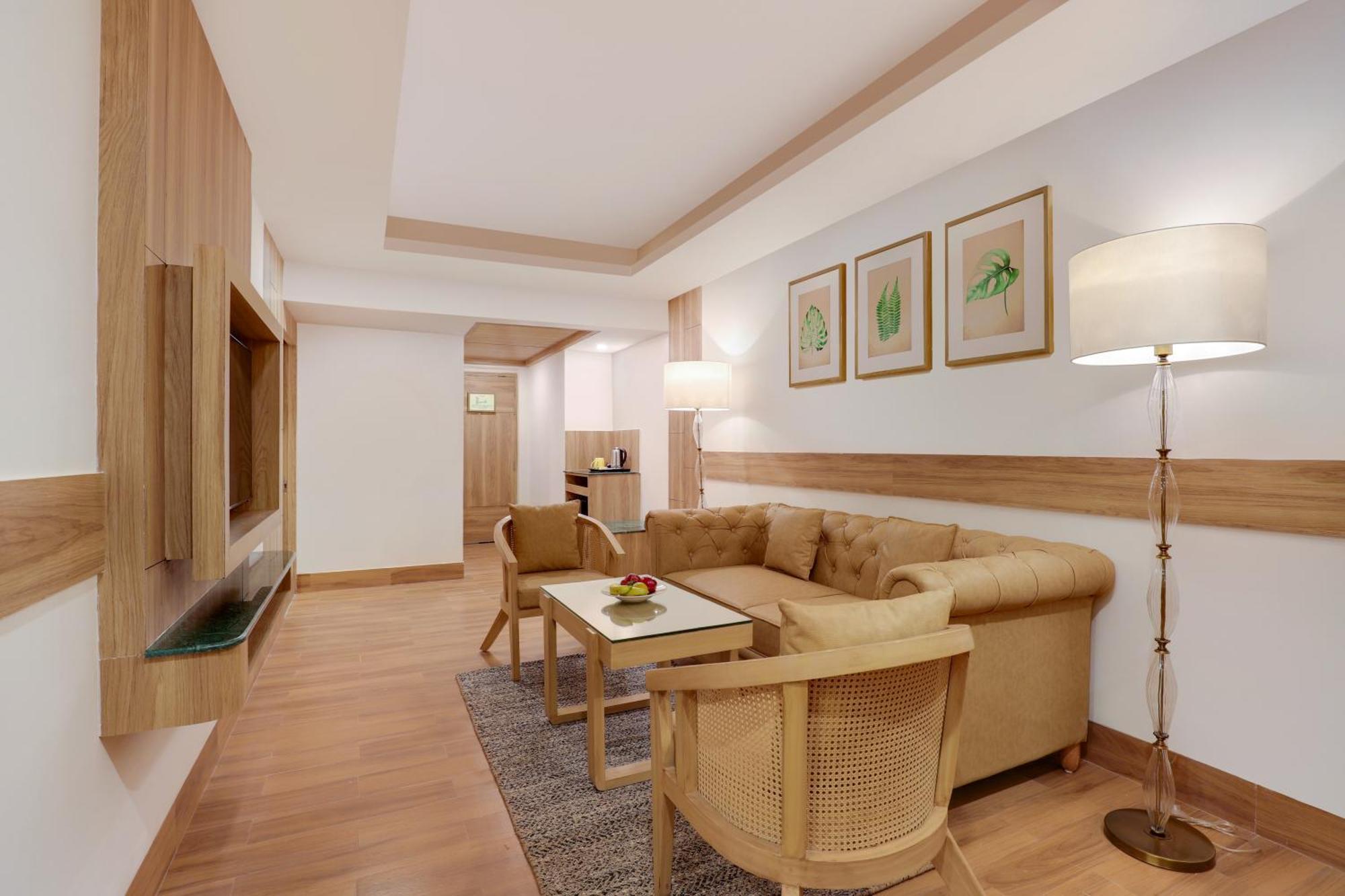 Lemon Tree Hotel, Rishīkesh Buitenkant foto